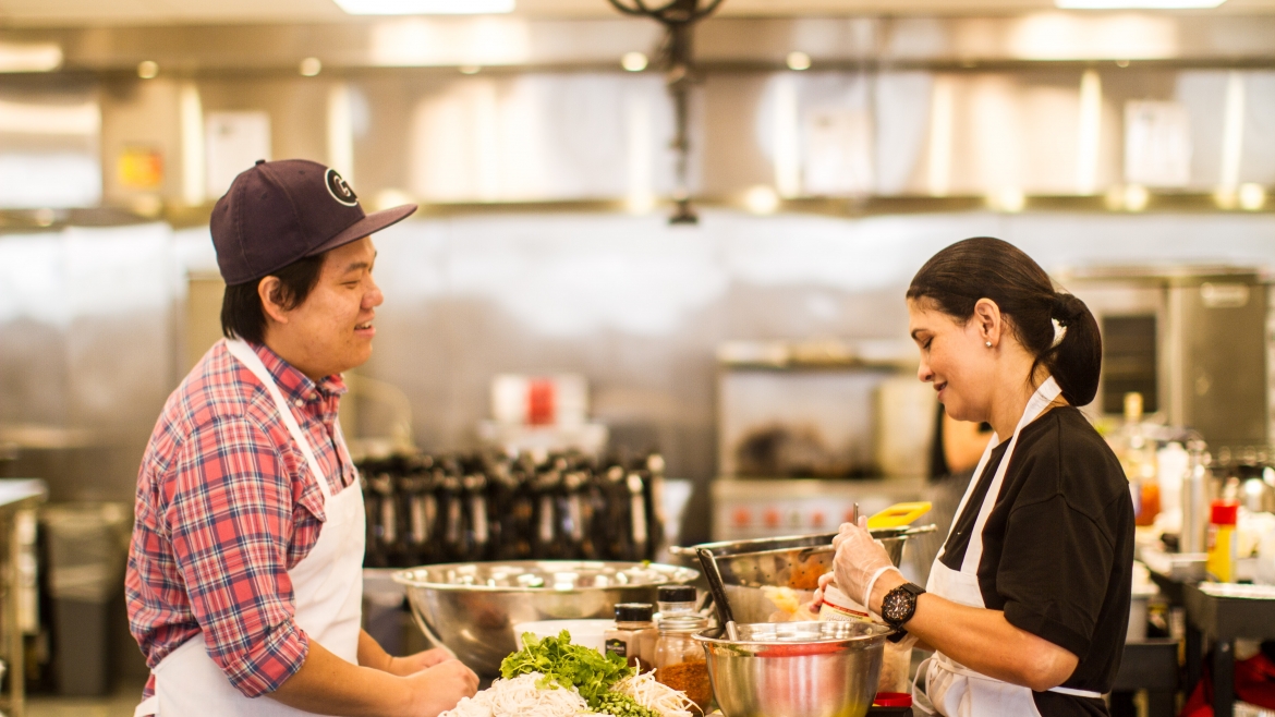 Sustainable Chefs: Noobtsaa Vang